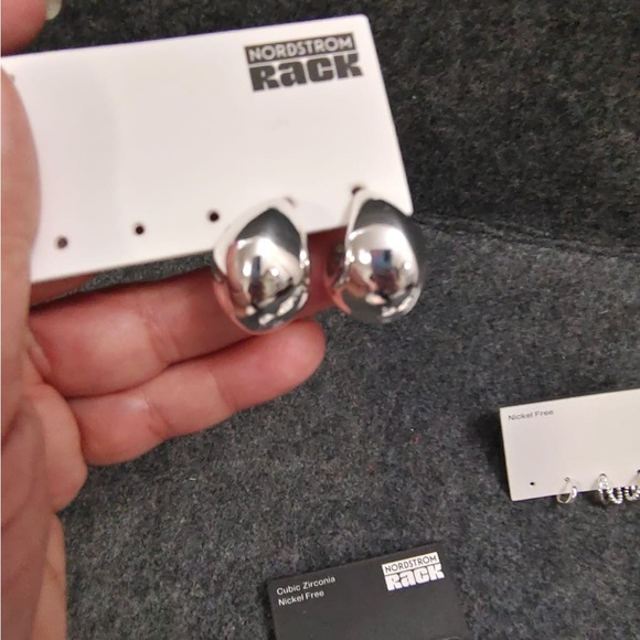 New Nordstrom Jewelery Bundle earrings - Picture 3 of 7
